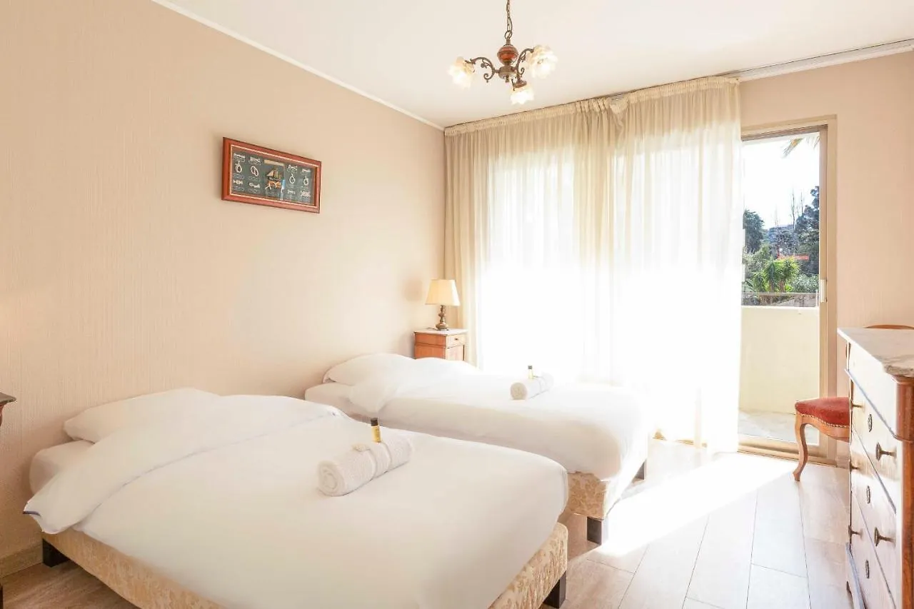 Appartement Cap d'Antibes 0*, Antibes